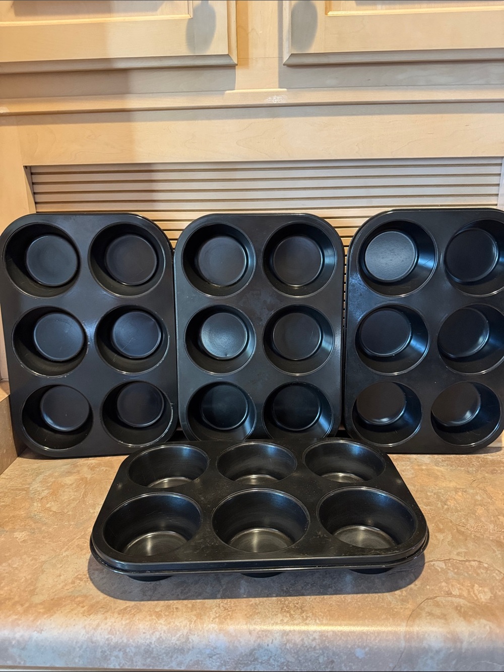 Non-Brand Black Nonstick Large Muffin Pan - Set of 4